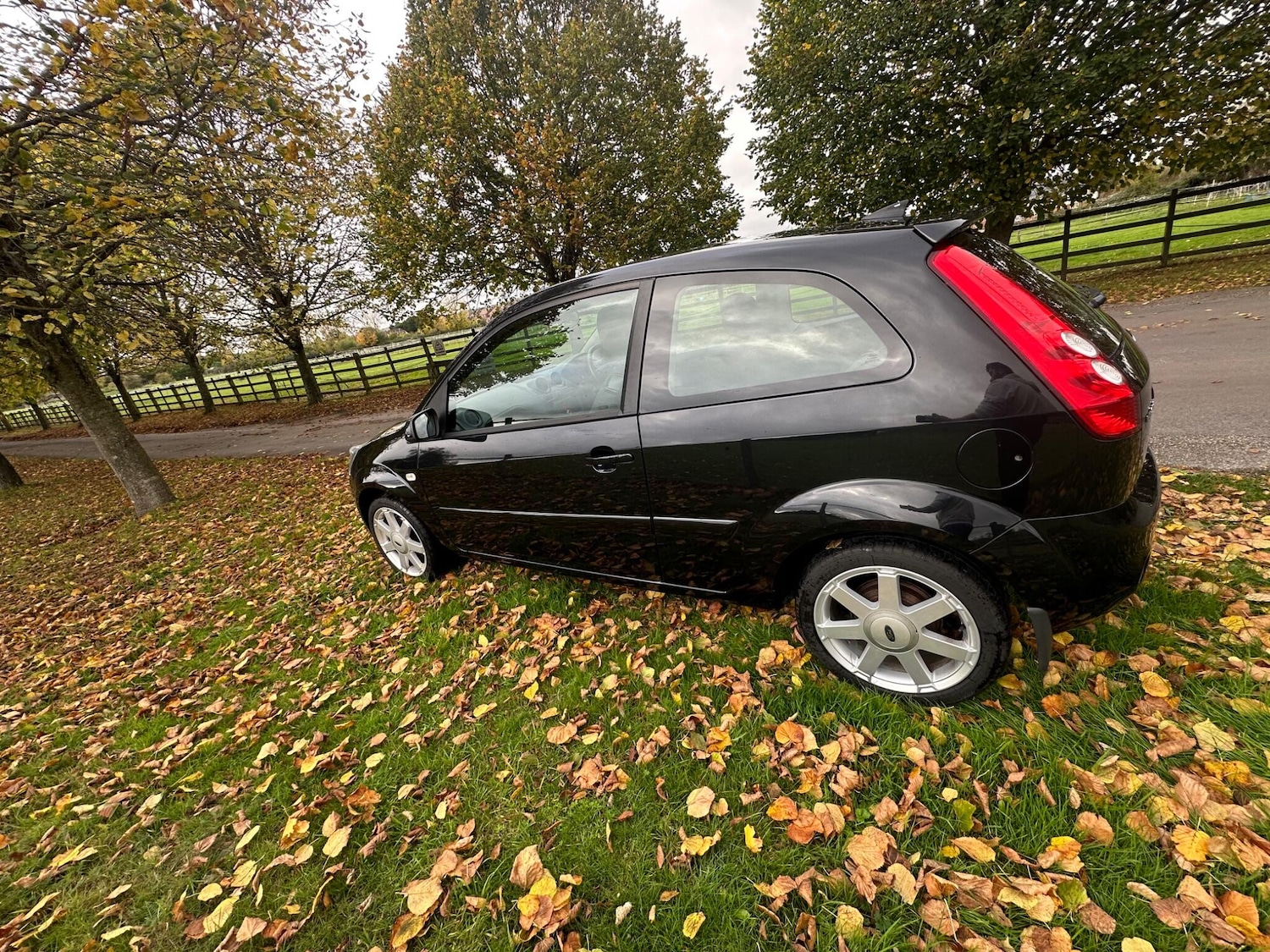 Used Ford Fiesta 2008 for sale - 76389215: Photo 4
