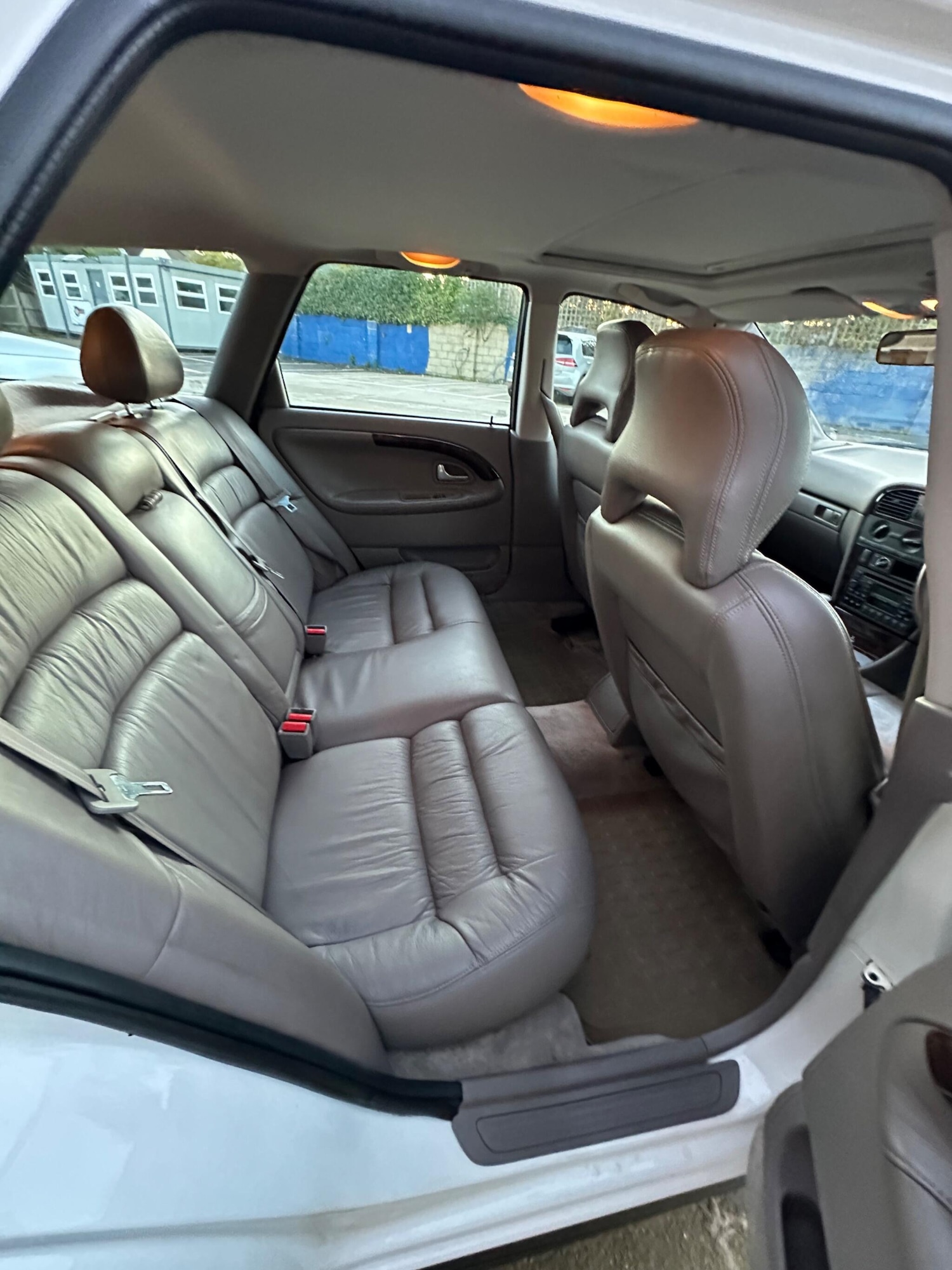 Used Volvo V40 1997 for sale - 76759718: Photo 15