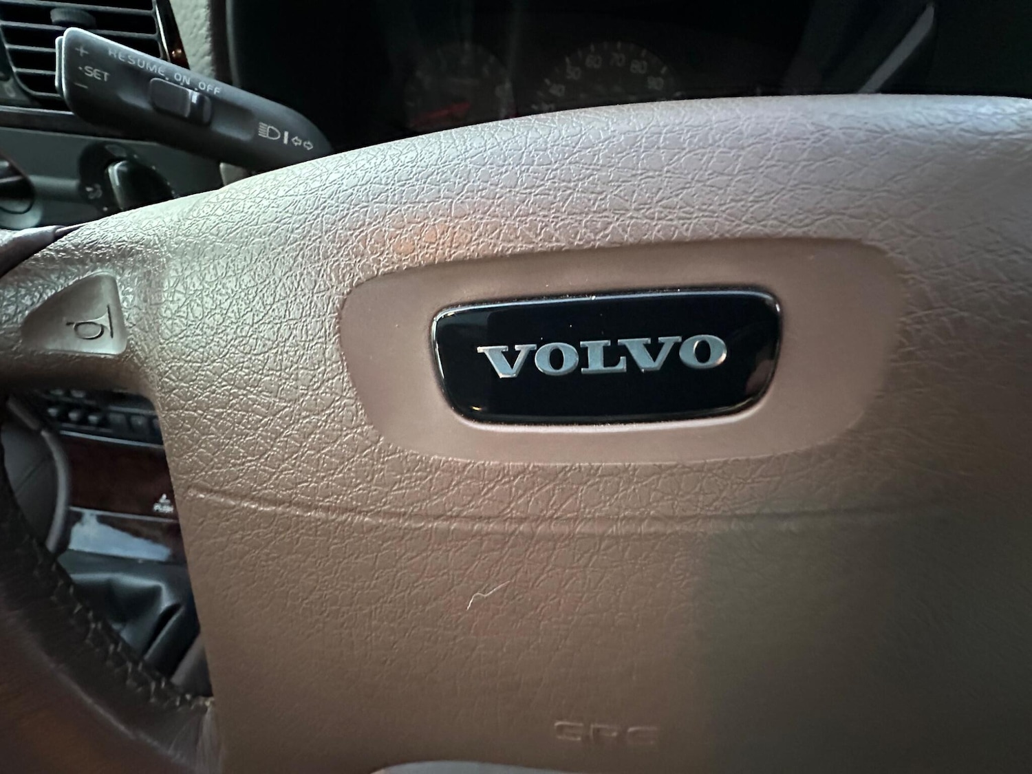 Used Volvo V40 1997 for sale - 76759718: Photo 17