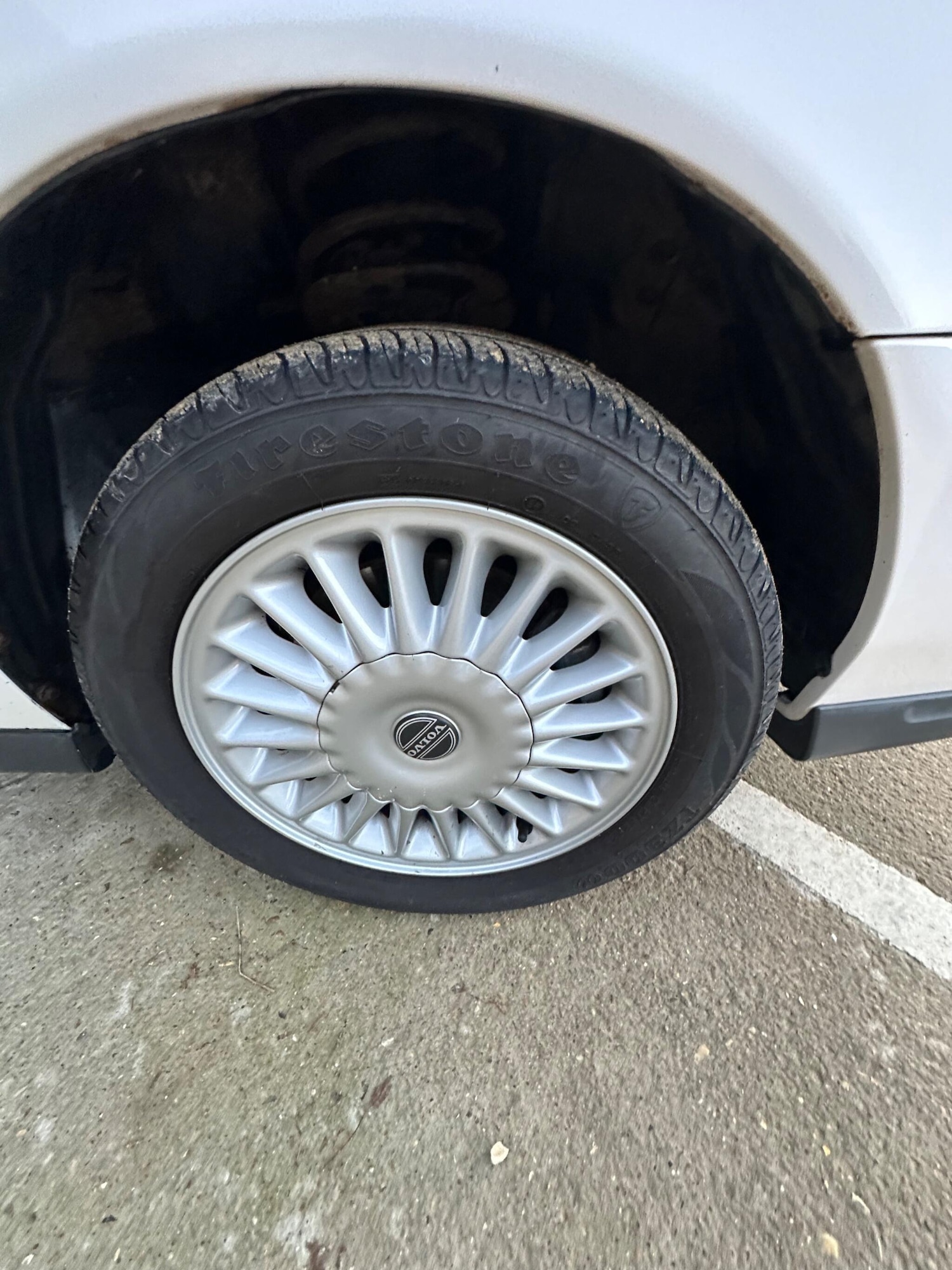 Used Volvo V40 1997 for sale - 76759718: Photo 21