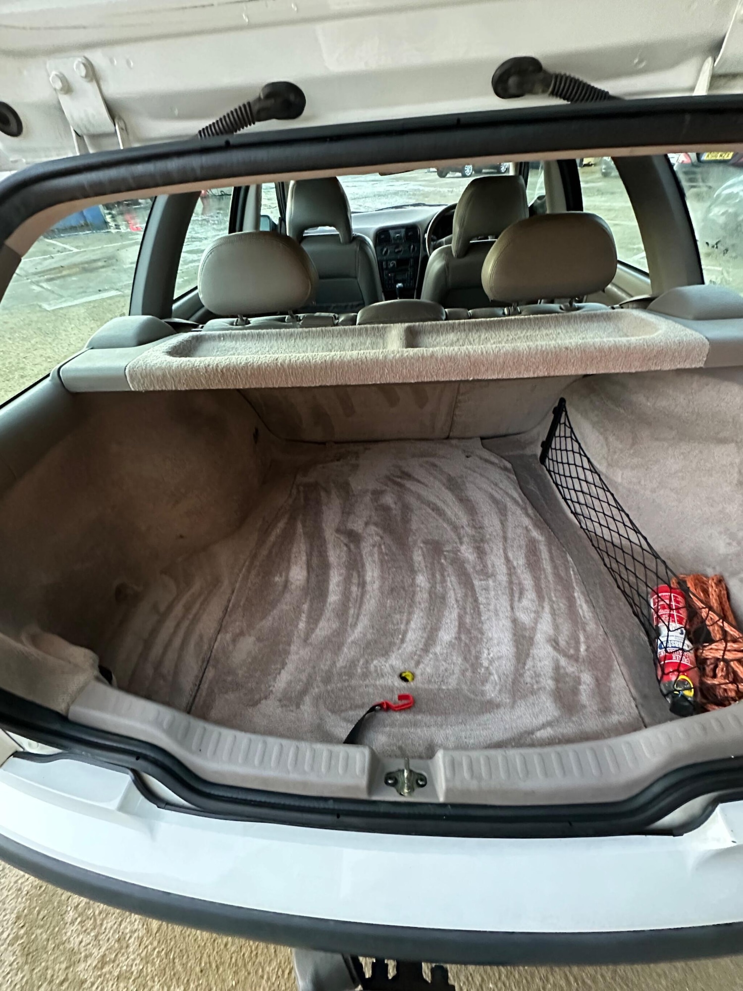 Used Volvo V40 1997 for sale - 76759718: Photo 27