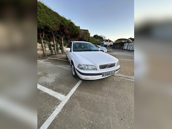 Used Volvo V40 1997 for sale - 76759718: Photo