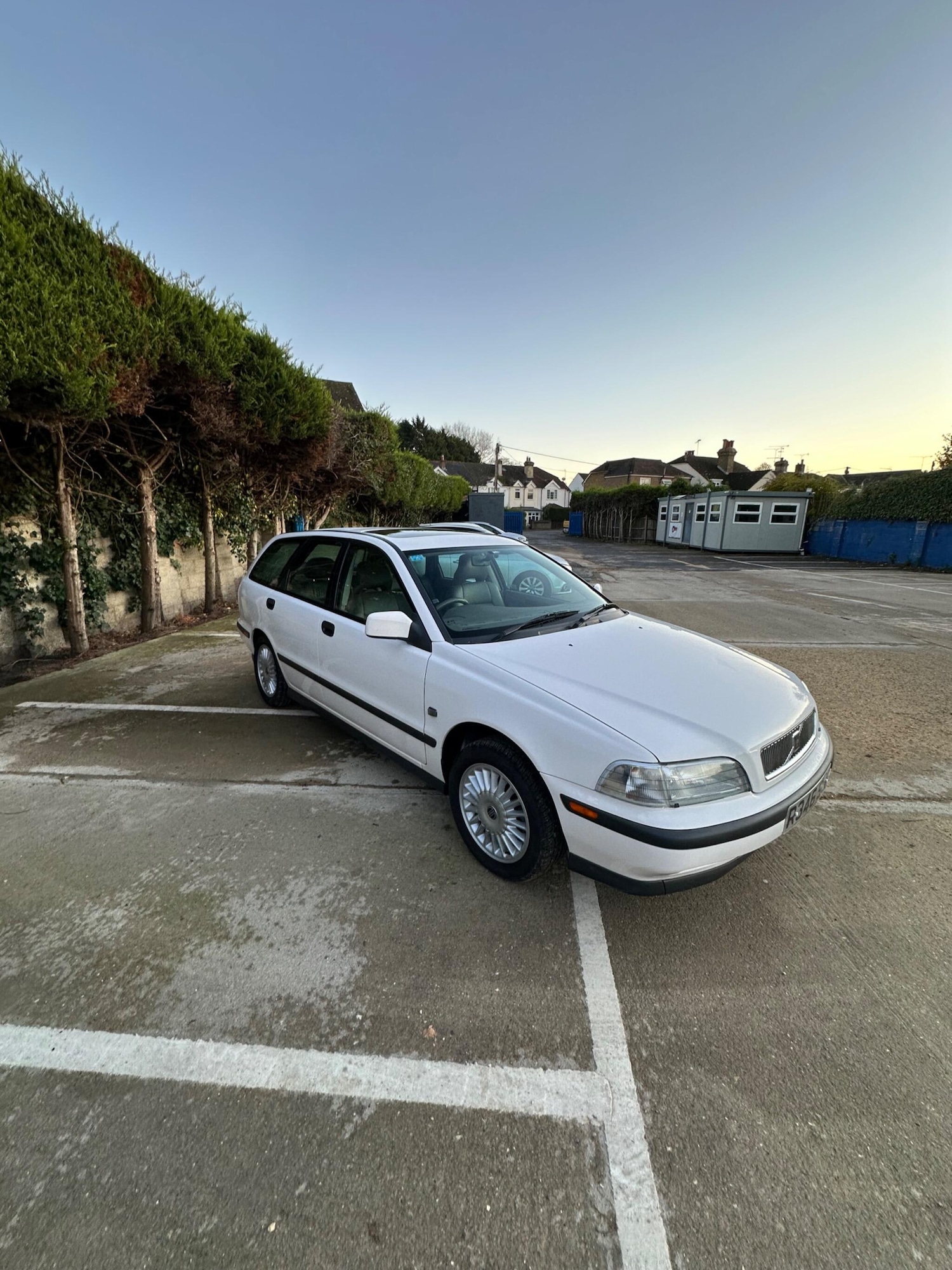 Used Volvo V40 1997 for sale - 76759718: Photo 6