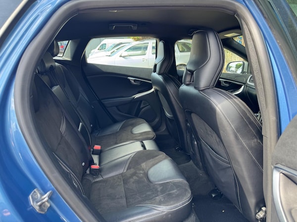Used Volvo V40 2015 for sale - 74898897: Photo 12