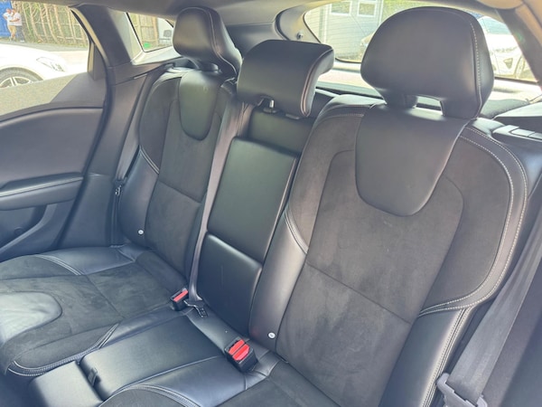 Used Volvo V40 2015 for sale - 74898897: Photo 18