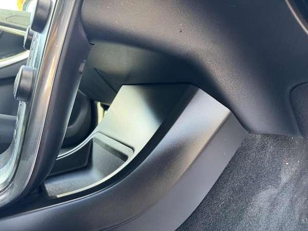 Used Volvo V40 2015 for sale - 74898897: Photo 39