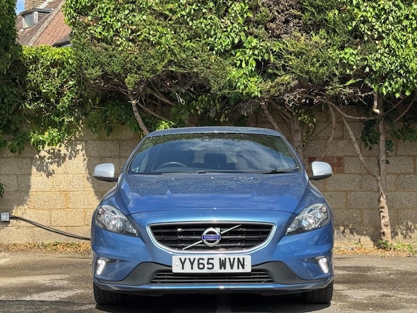 Used Volvo V40 2015 for sale - 74898897: Photo 4