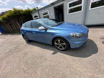Used Volvo V40 2015 for sale - 74898897: Photo