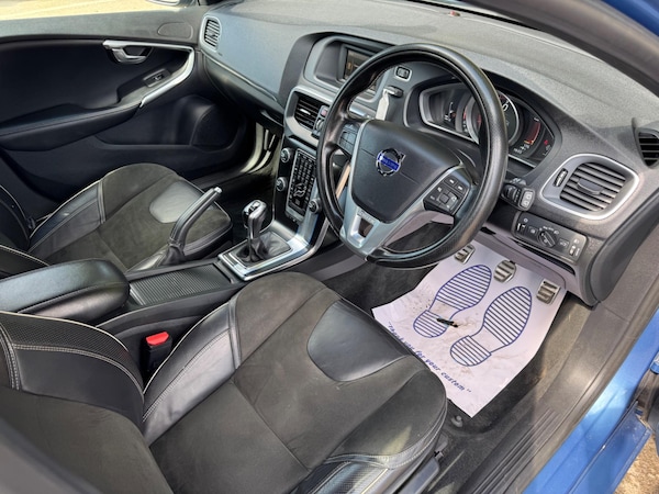 Used Volvo V40 2015 for sale - 74898897: Photo 9