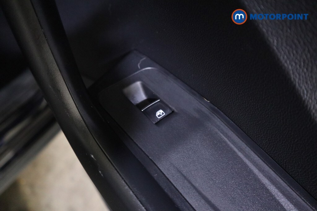 Used Volkswagen T-Roc 2022 for sale - 78091409: Photo 31