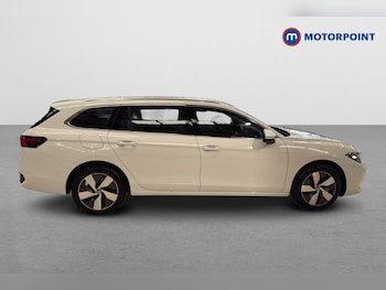 Used Volkswagen Passat 2025 for sale - 79141371: Photo