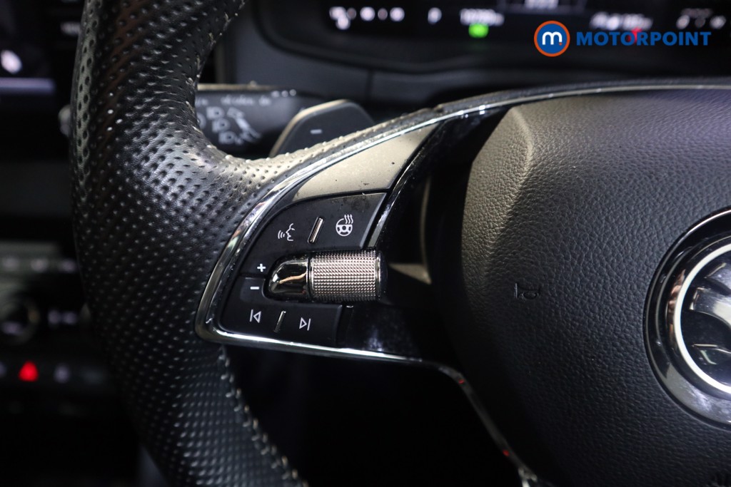 Used Skoda Karoq 2023 for sale - 76394736: Photo 11