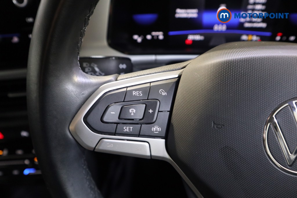 Used Volkswagen T-Roc 2022 for sale - 76332969: Photo 11