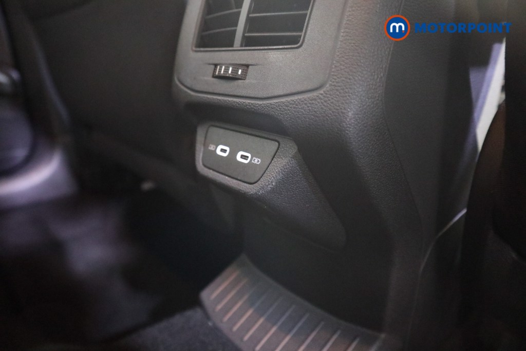 Used Volkswagen T-Roc 2022 for sale - 76332969: Photo 24