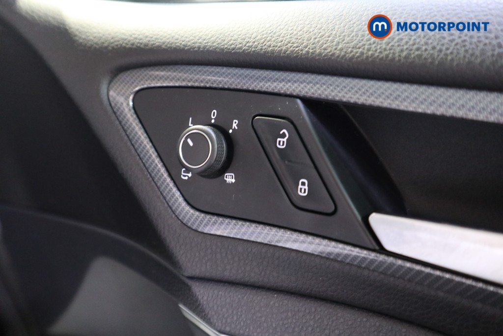 Used Volkswagen Golf 2019 for sale - 76843032: Photo 19