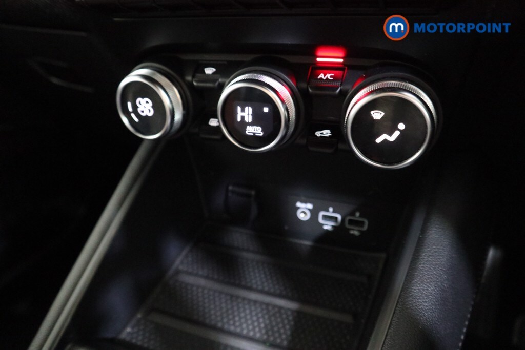 Used Renault Captur 2022 for sale - 76980319: Photo 17