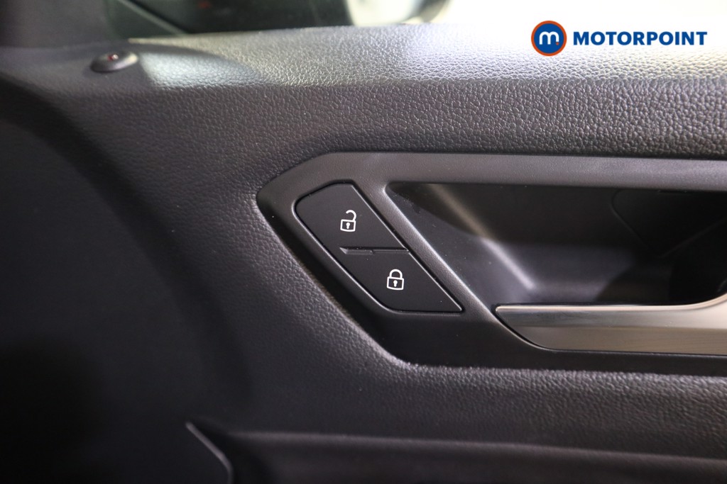 Used Volkswagen T-Roc 2023 for sale - 77984492: Photo 21