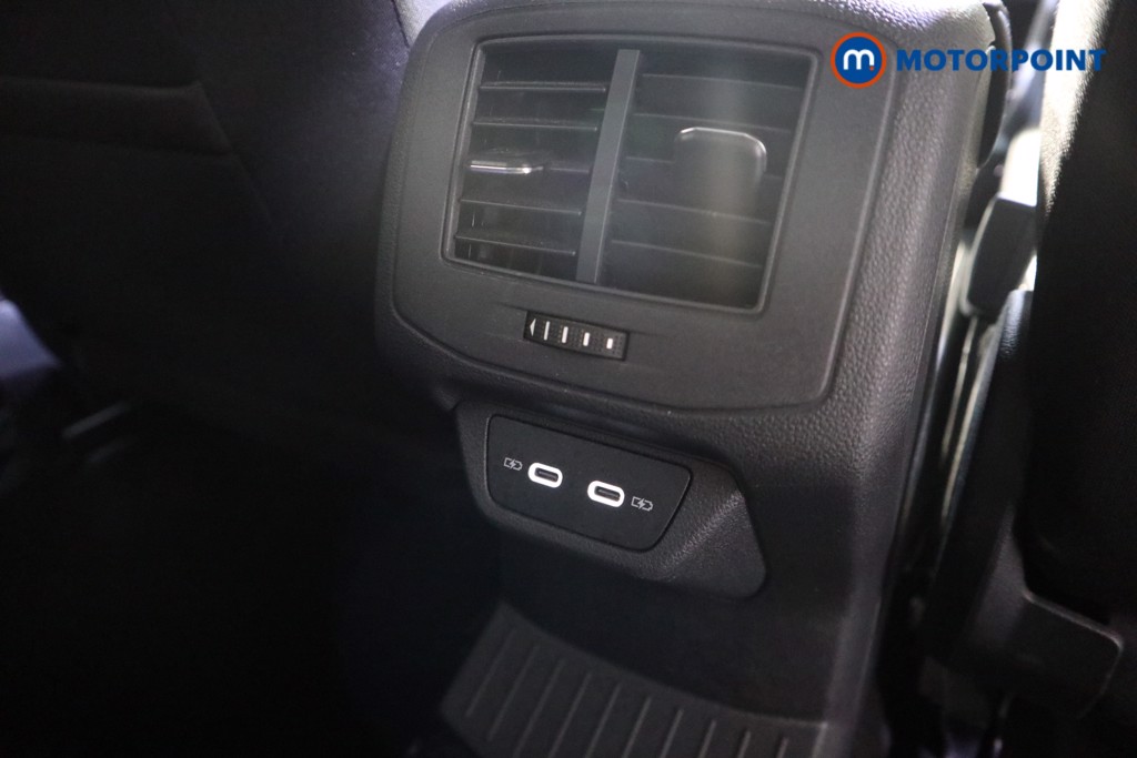 Used Volkswagen T-Roc 2023 for sale - 77984492: Photo 27