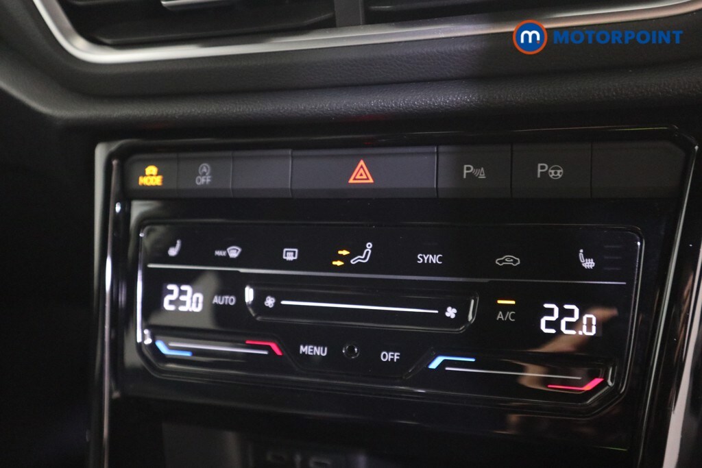 Used Volkswagen T-Roc 2022 for sale - 78144982: Photo 16