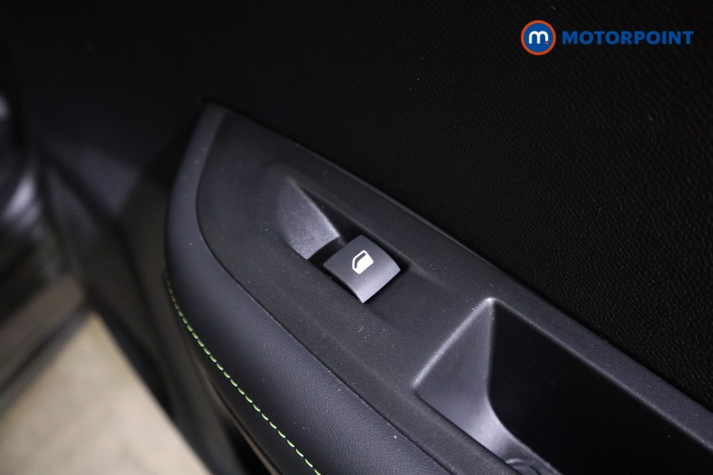 Used Peugeot 2008 2022 for sale - 77979640: Photo 30