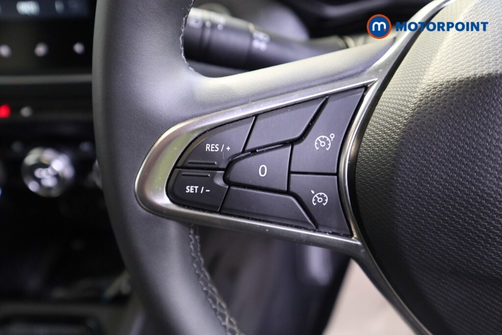 Used Renault Clio 2024 for sale - 76949302: Photo 13