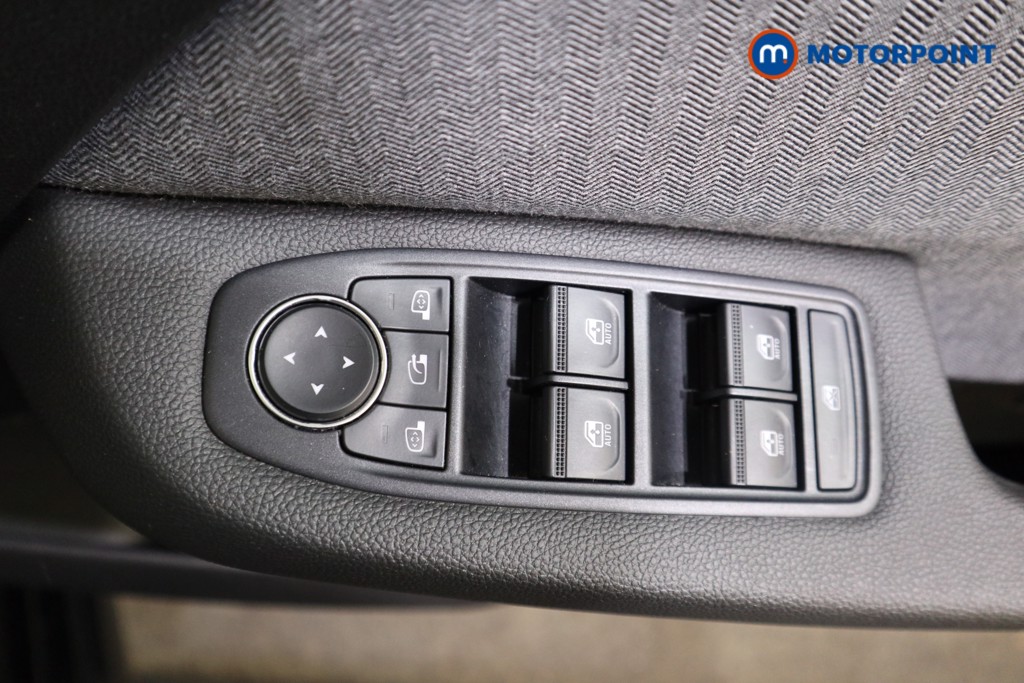 Used Renault Clio 2024 for sale - 76949302: Photo 16