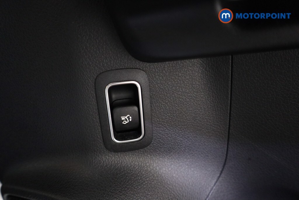 Used Mercedes-Benz B Class 2020 for sale - 77902004: Photo 20