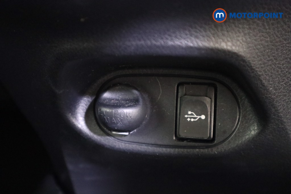 Used Toyota Yaris 2017 for sale - 77620261: Photo 16