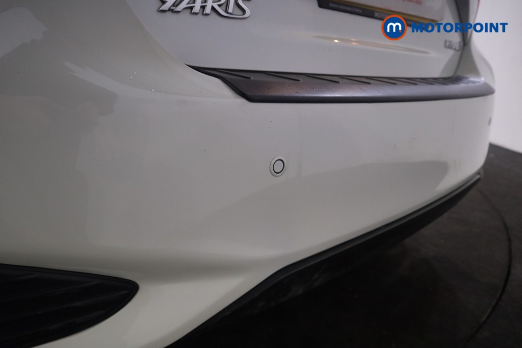 Used Toyota Yaris 2017 for sale - 77620261: Photo 38