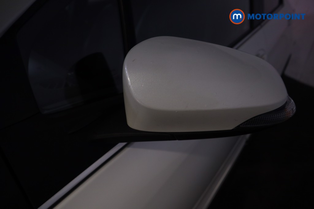 Used Toyota Yaris 2017 for sale - 77620261: Photo 47