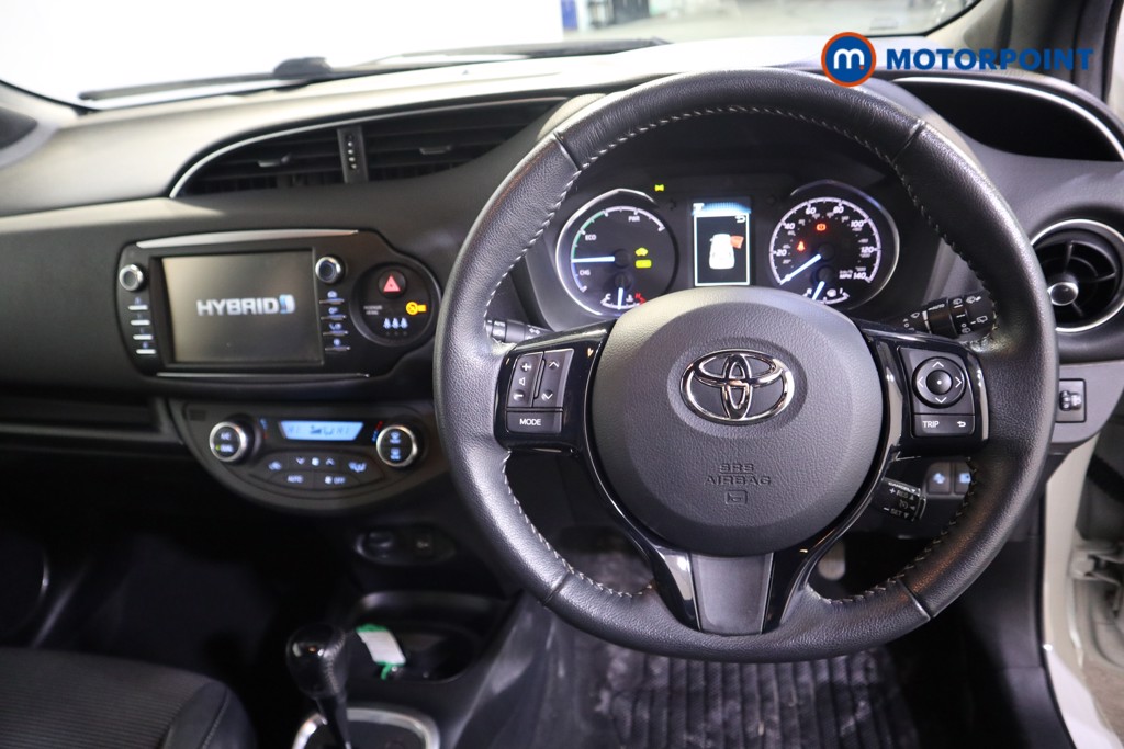 Used Toyota Yaris 2017 for sale - 77620261: Photo 9