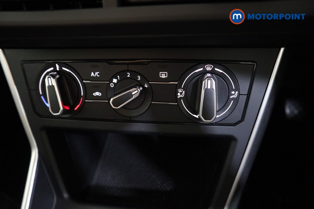 Used Volkswagen Polo 2024 for sale - 77679600: Photo 15