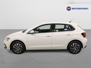 Used Volkswagen Polo 2024 for sale - 77679600: Photo