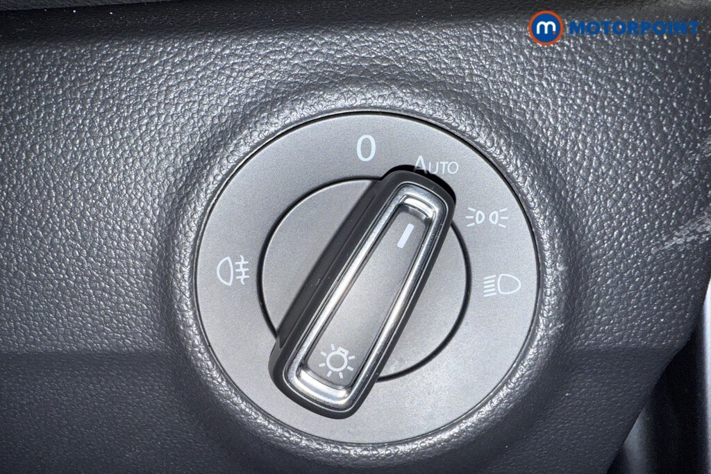 Used Volkswagen T-Roc 2023 for sale - 77493575: Photo 25