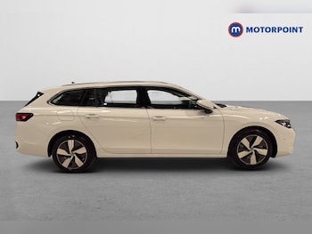 Used Volkswagen Passat 2025 for sale - 79184543: Photo