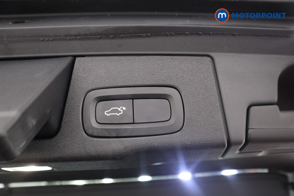 Used Volvo XC60 2019 for sale - 76892495: Photo 29