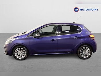 Used Peugeot 208 2015 for sale - 76491743: Photo