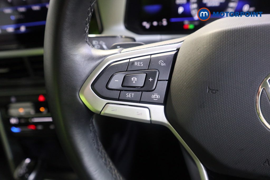 Used Volkswagen T-Roc 2023 for sale - 76792626: Photo 11