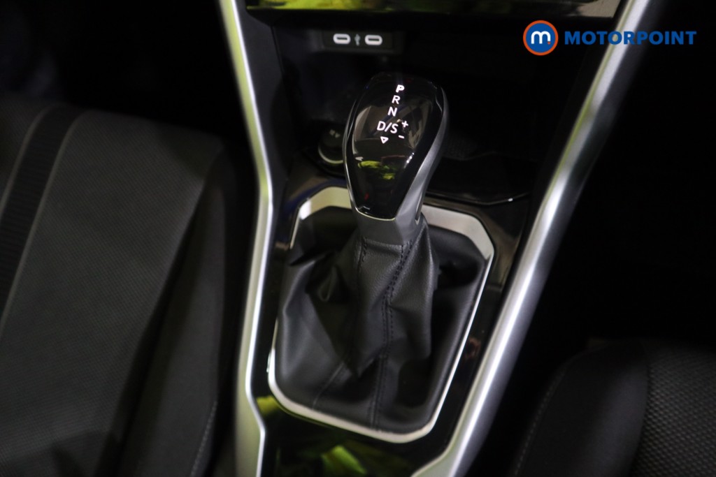 Used Volkswagen T-Roc 2023 for sale - 76792626: Photo 16