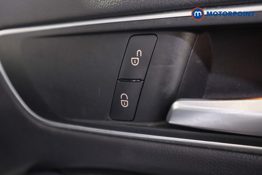 Used Mercedes-Benz GLA 2018 for sale - 77138652: Photo 21