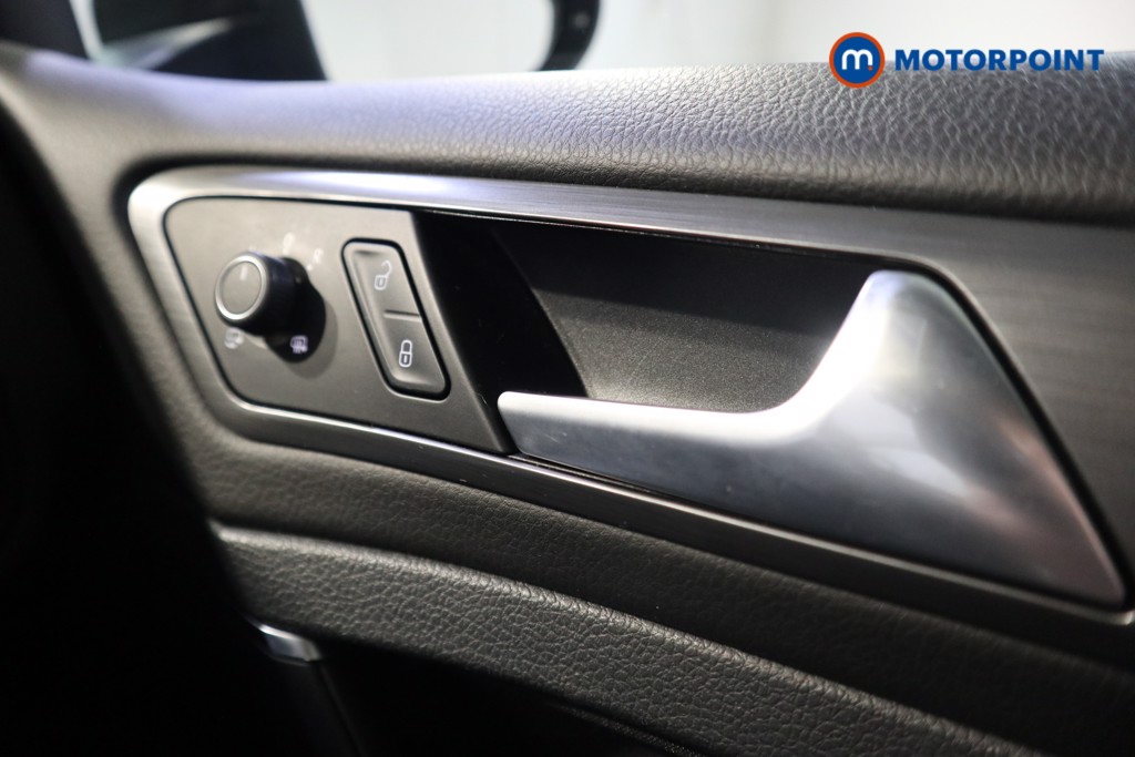 Used Volkswagen Golf 2018 for sale - 76819458: Photo 13