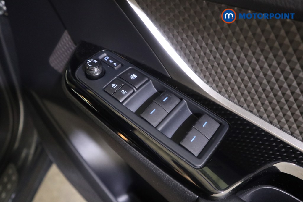 Used Toyota C-HR 2023 for sale - 78091508: Photo 20