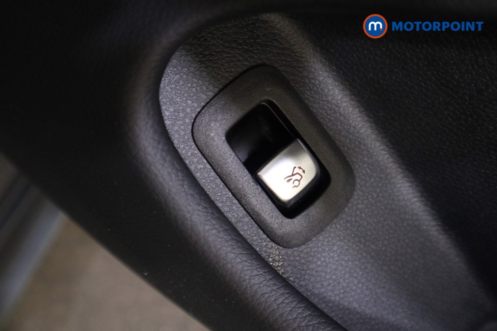 Used Mercedes-Benz C Class 2023 for sale - 76581058: Photo 10