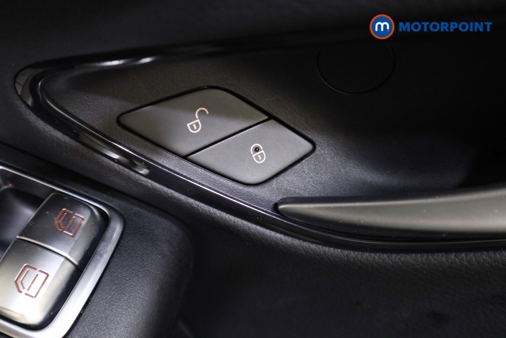 Used Mercedes-Benz C Class 2023 for sale - 76581058: Photo 11