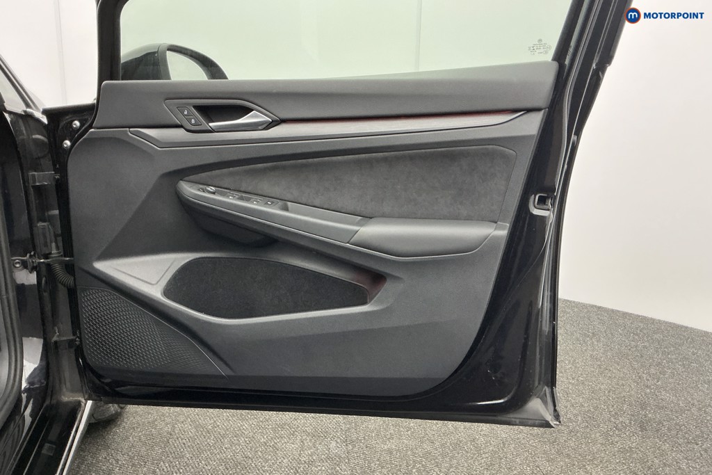 Used Volkswagen Golf 2023 for sale - 77989332: Photo 36