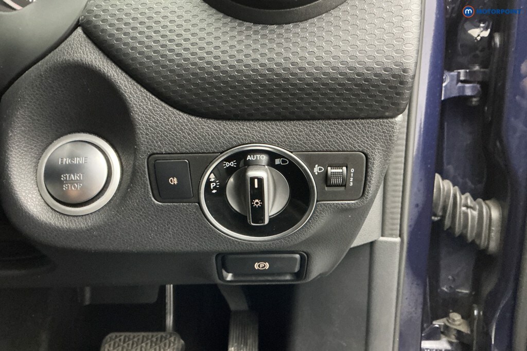 Used Mercedes-Benz A-Class 2018 for sale - 76603702: Photo 13