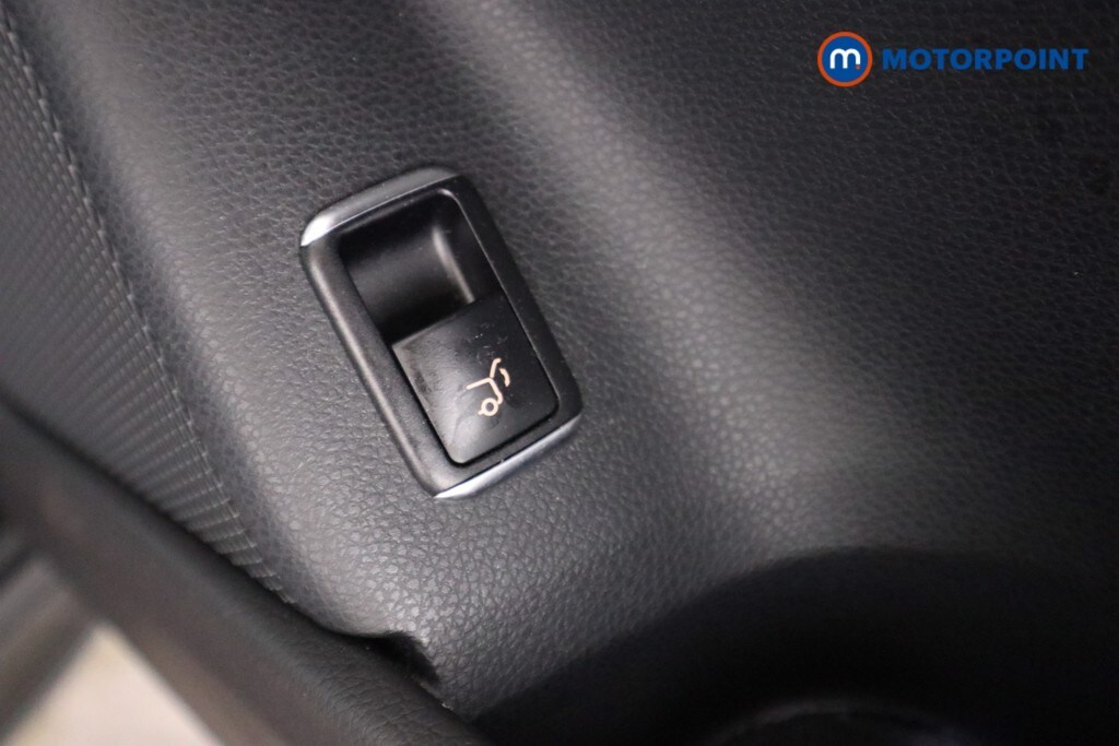 Used Mercedes-Benz GLA 2019 for sale - 78037943: Photo 21