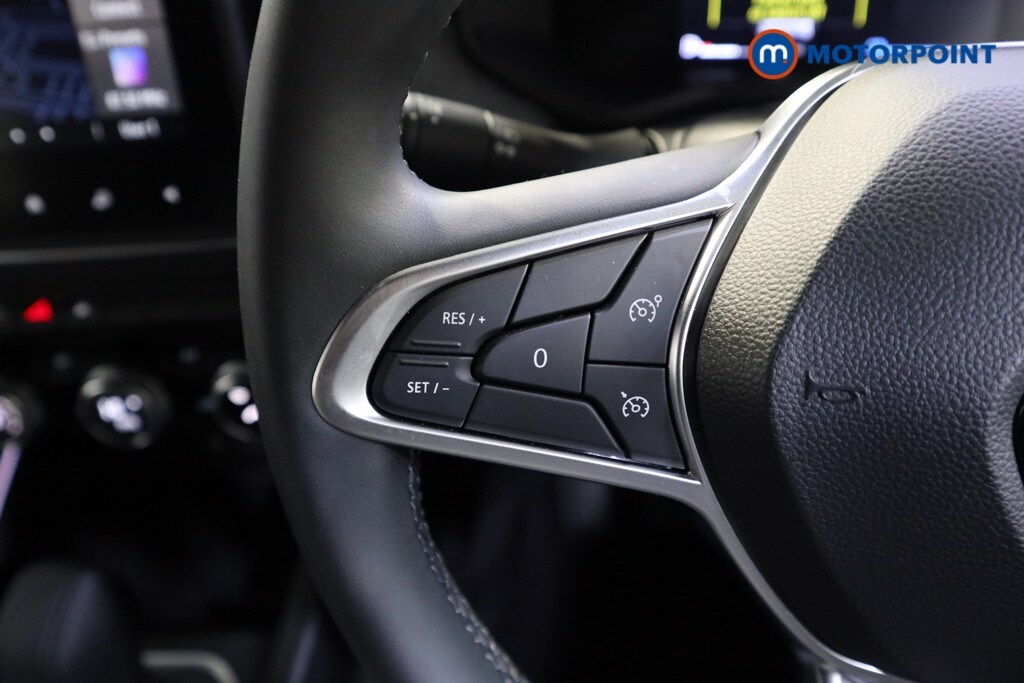 Used Renault Clio 2023 for sale - 77543205: Photo 11