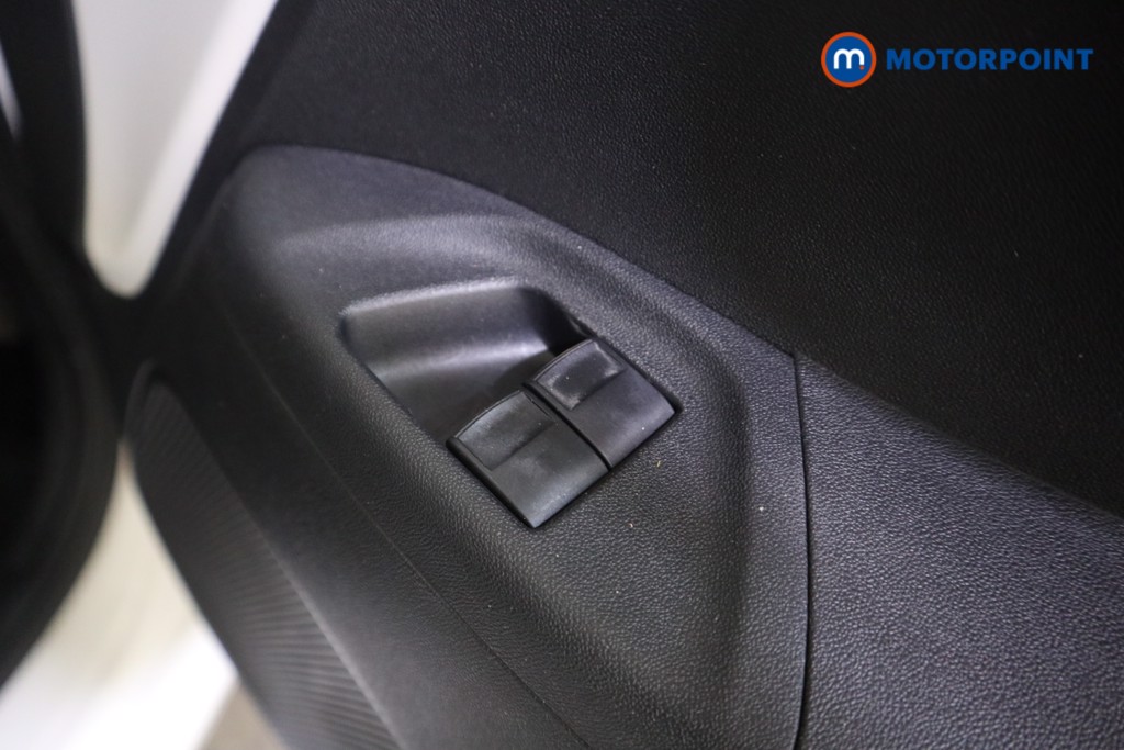 Used Toyota AYGO 2019 for sale - 76653644: Photo 18