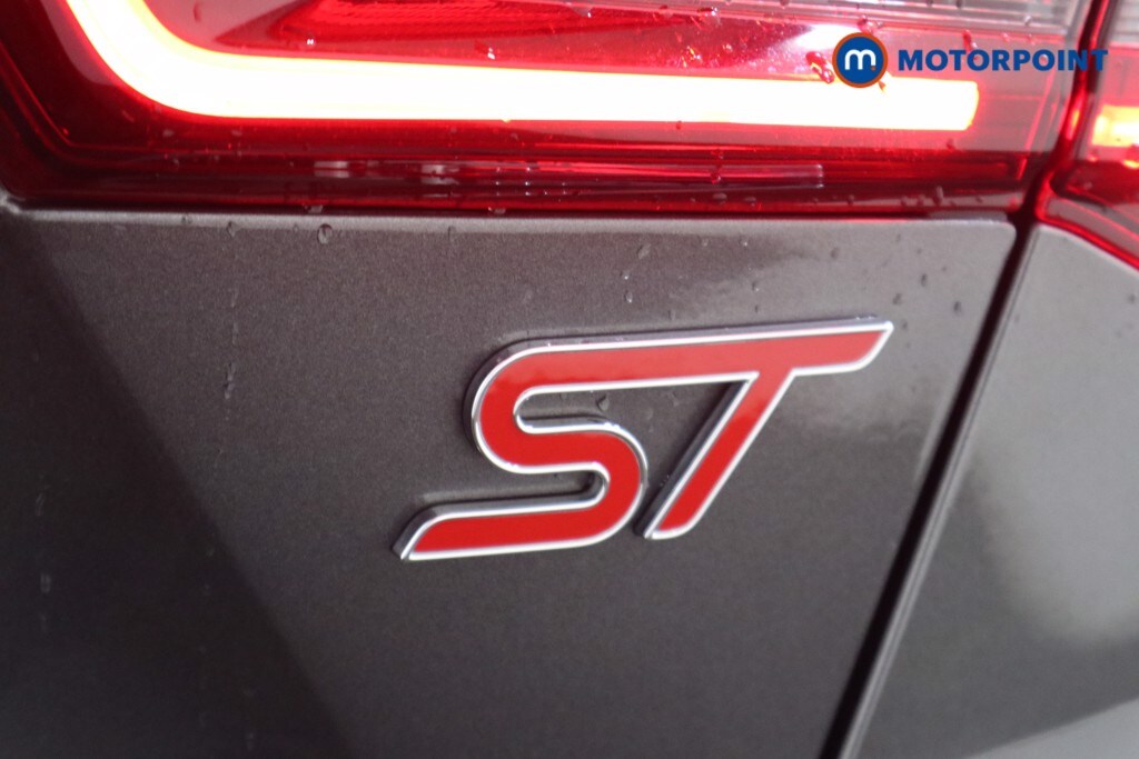 Used Ford Focus 2023 for sale - 76718352: Photo 32